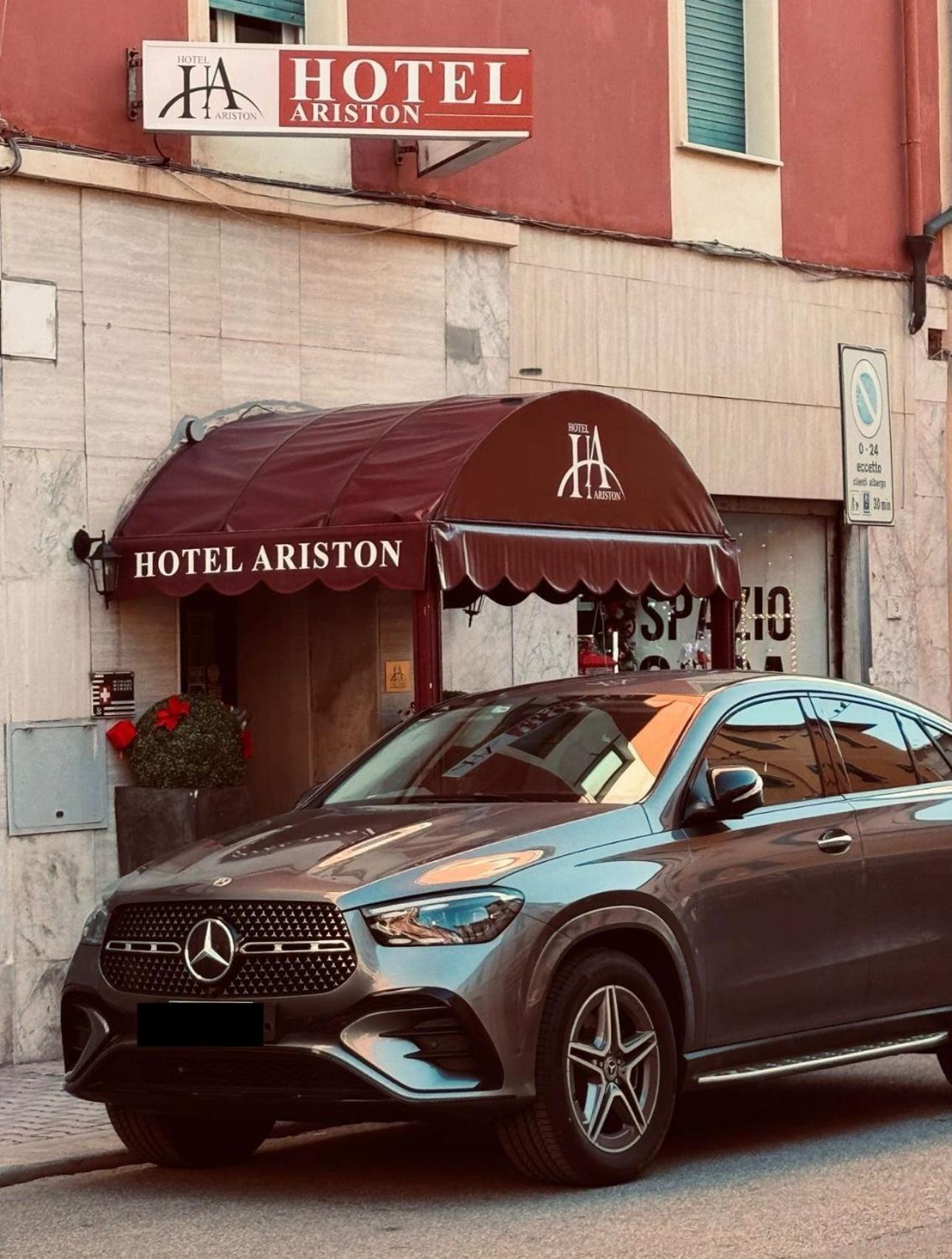 Hotel Ariston Piombino Exterior photo